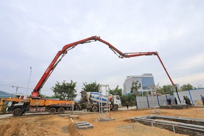 中玻、信豪鴻漳州項(xiàng)目雙雙開工建設(shè)